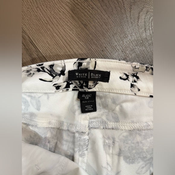 Floral Black and White Women Jeans. White House black market. Size 6. - Picture 4 of 7